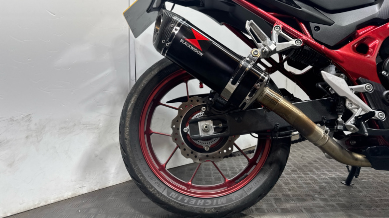 (23MY) Honda CB750 Hornet